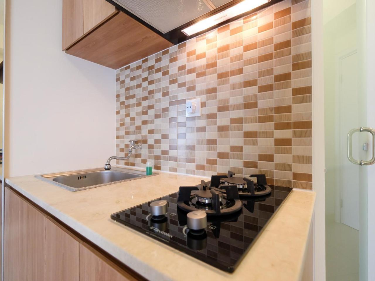Modern Studio At Green Pramuka City Apartment Near To Shopping Center By Travelio Jakarta Buitenkant foto